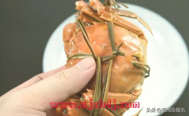 螃蟹的吃法(螃蟹的吃法剥法图解)  第2张